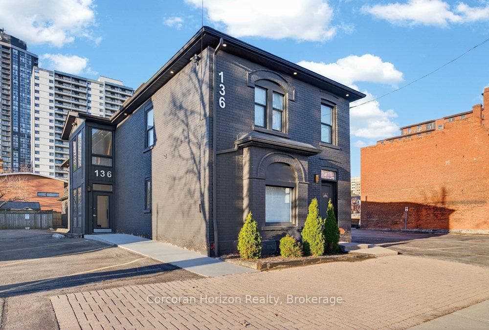 136 Young Street Unit Full