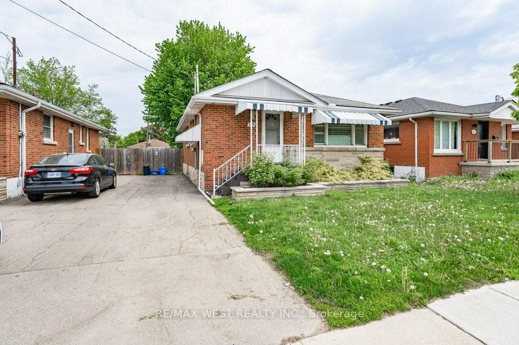 305 Mohawk Road