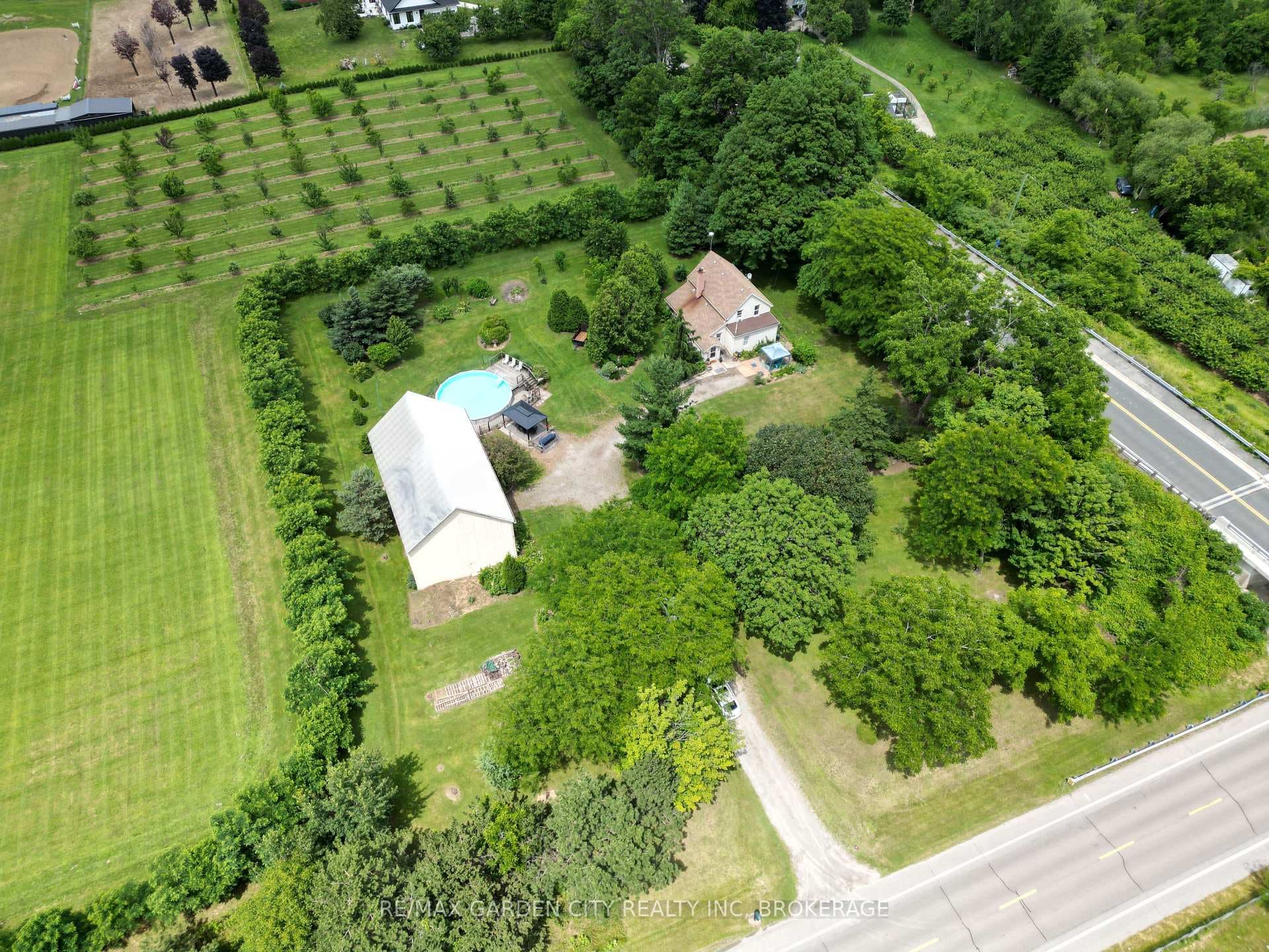 5400 North Service Road