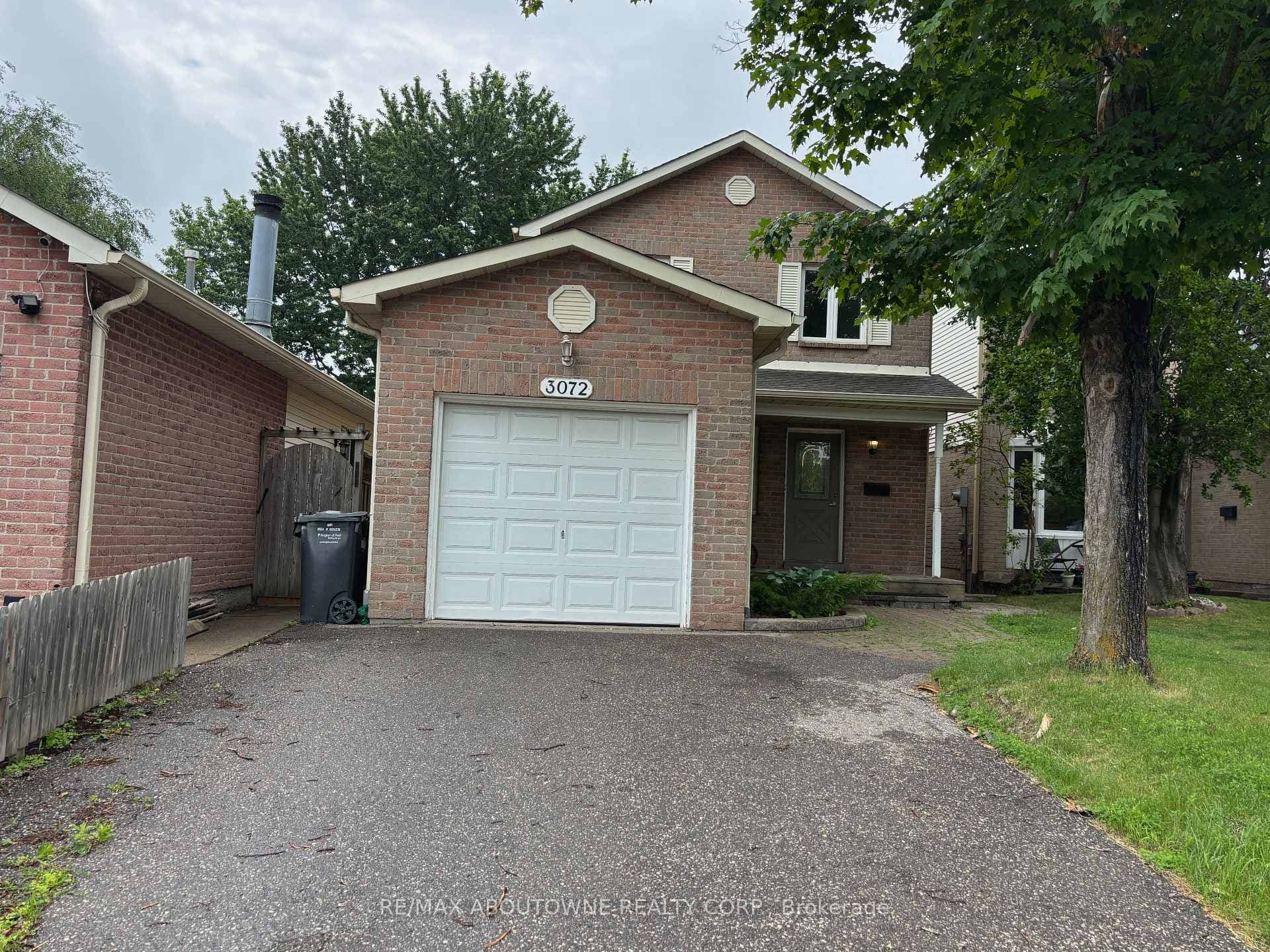 3072 Patrick Crescent