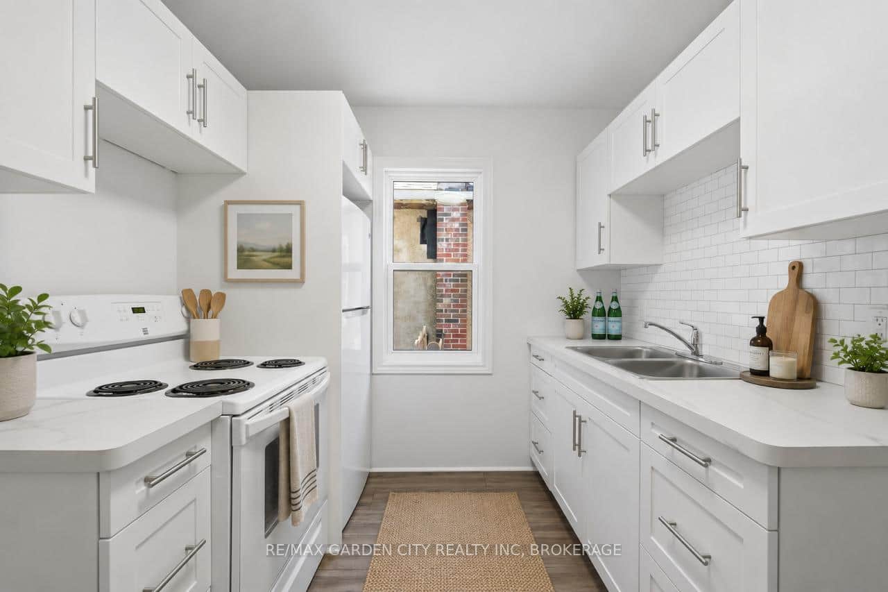 New kitchen