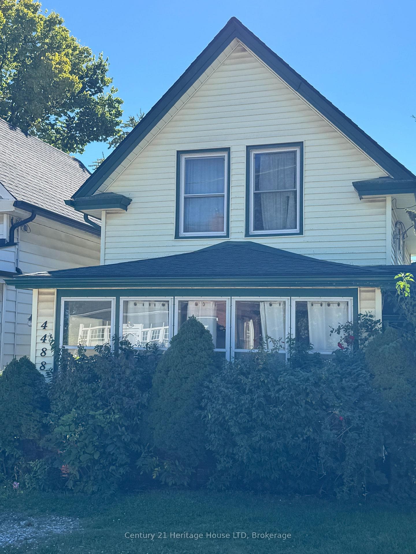 4488 Eastwood Crescent