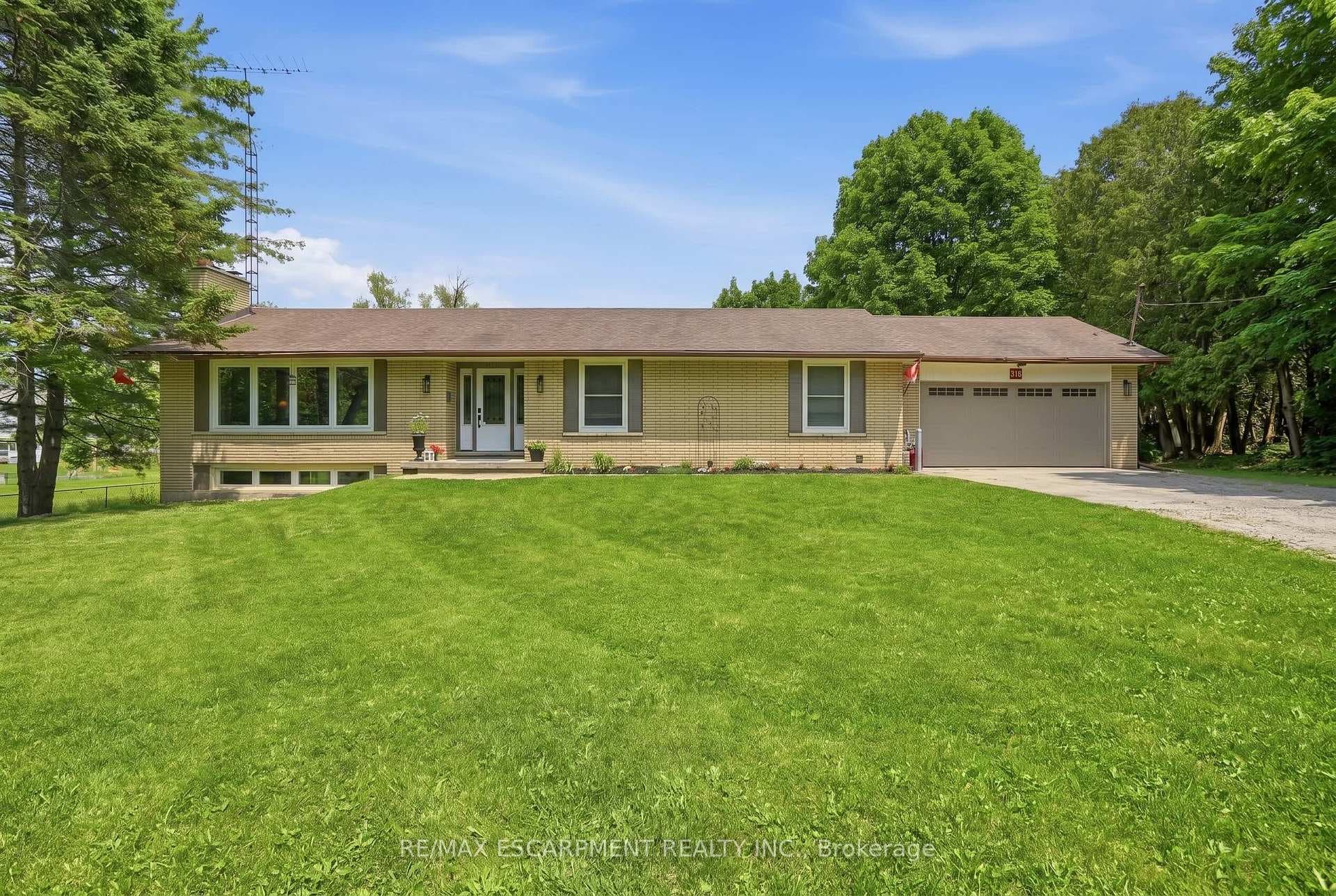 318 Freelton Road