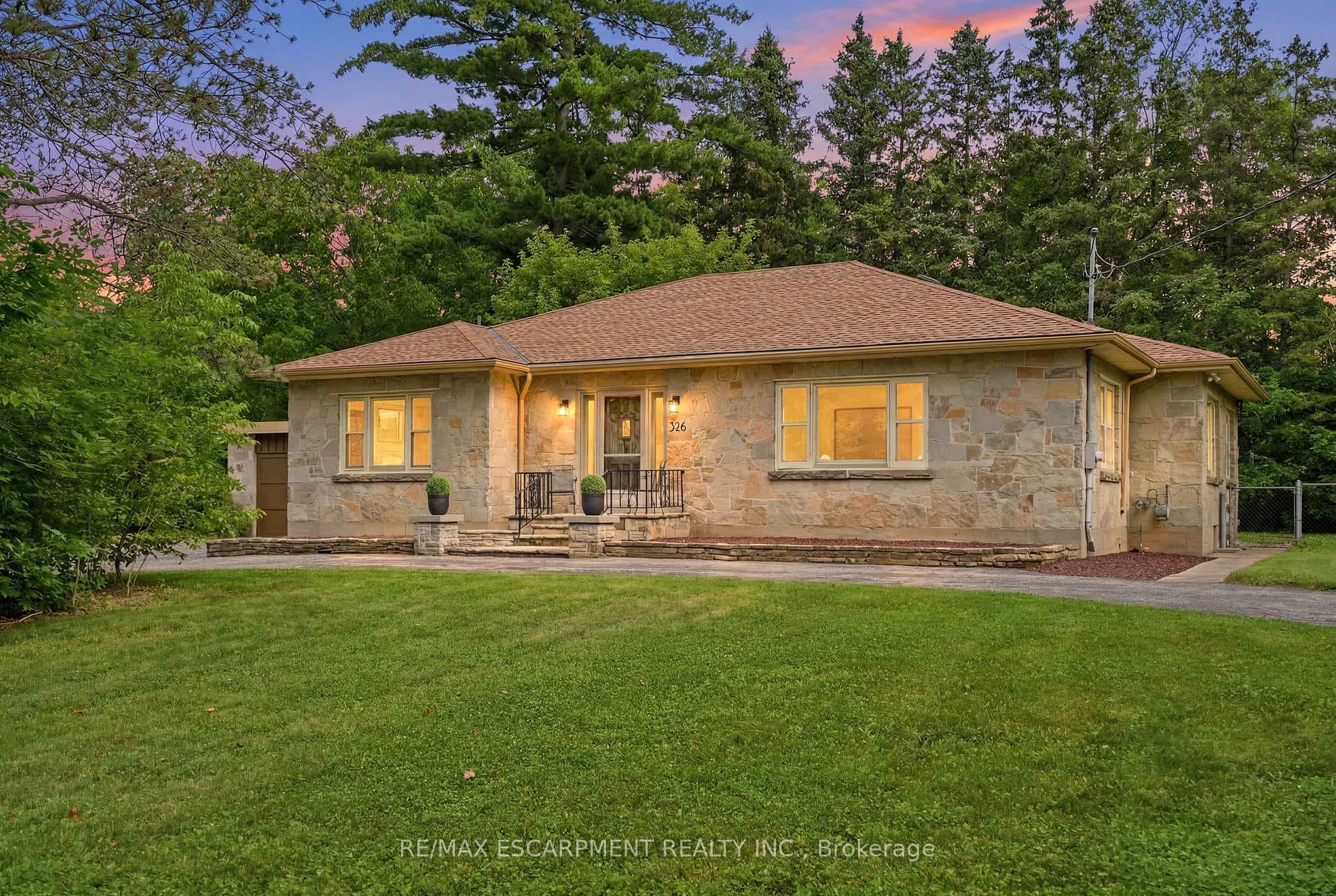 326 Old Brock Road