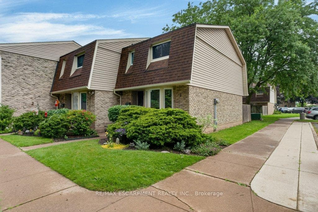 75 Ventura Drive Unit 1