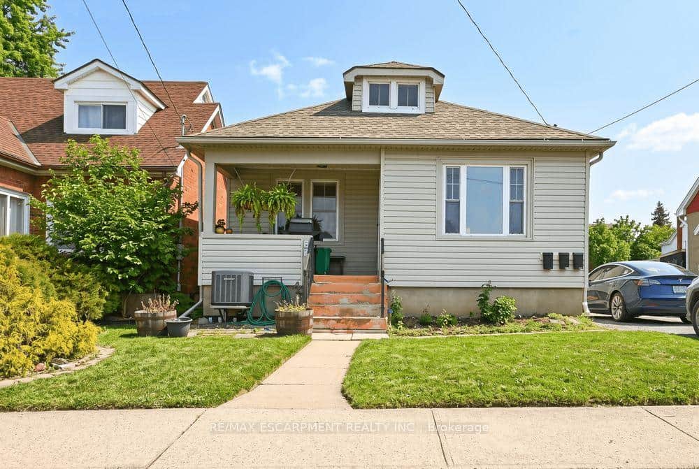 66 Queen Street Unit Front
