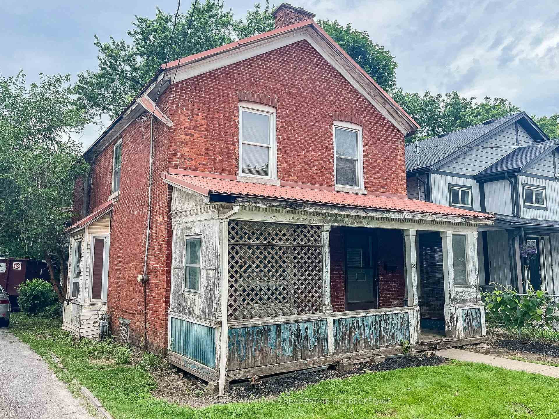 35 Lake Street