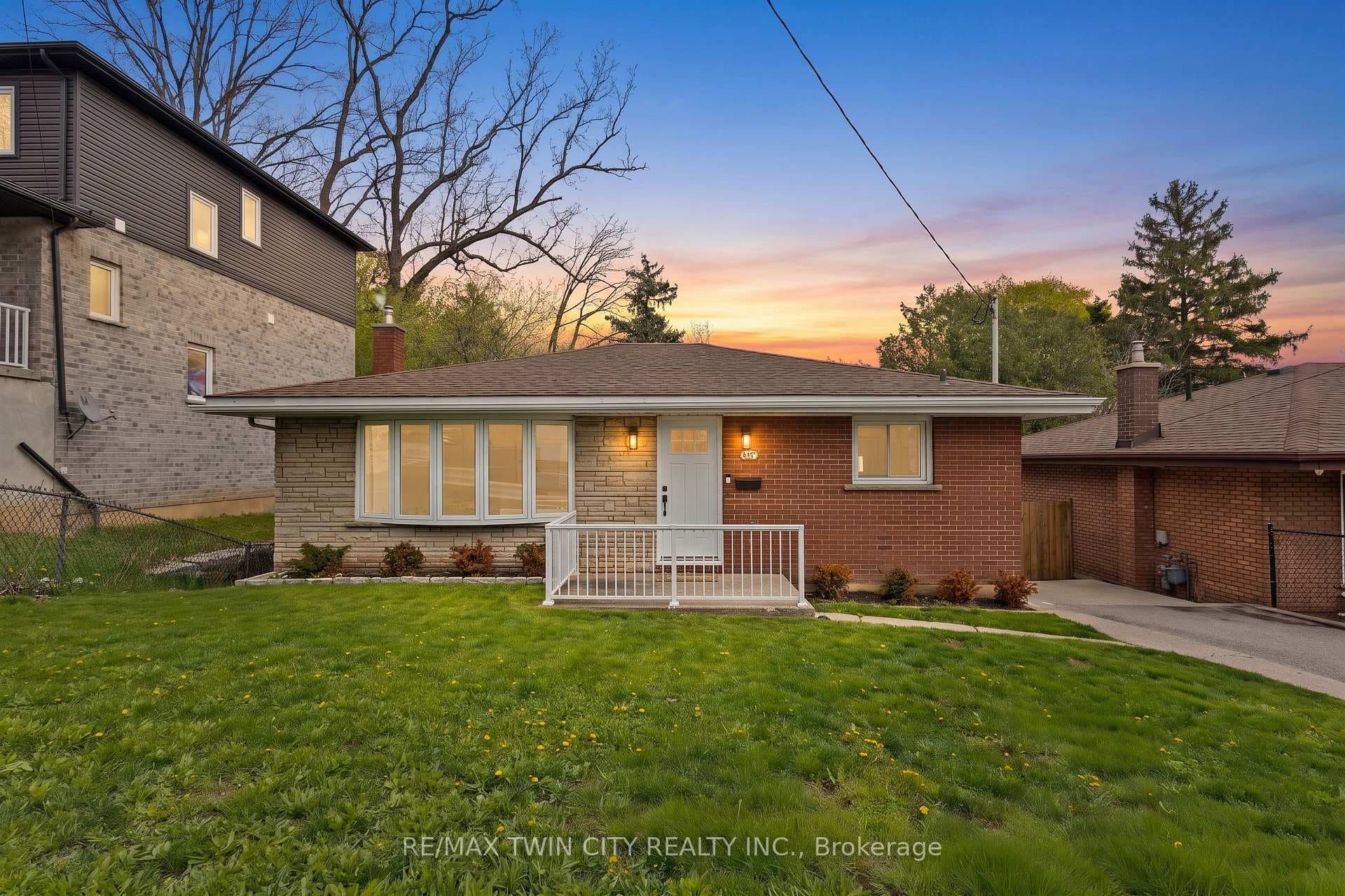87 St Paul Avenue