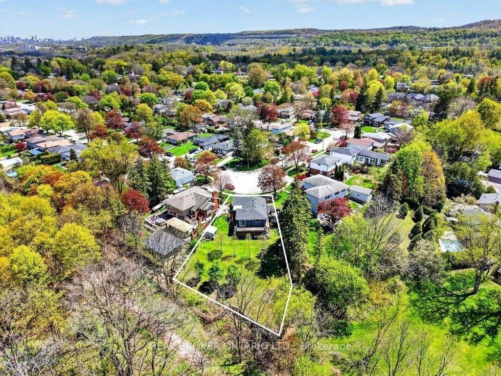 55 Sunrise Crescent