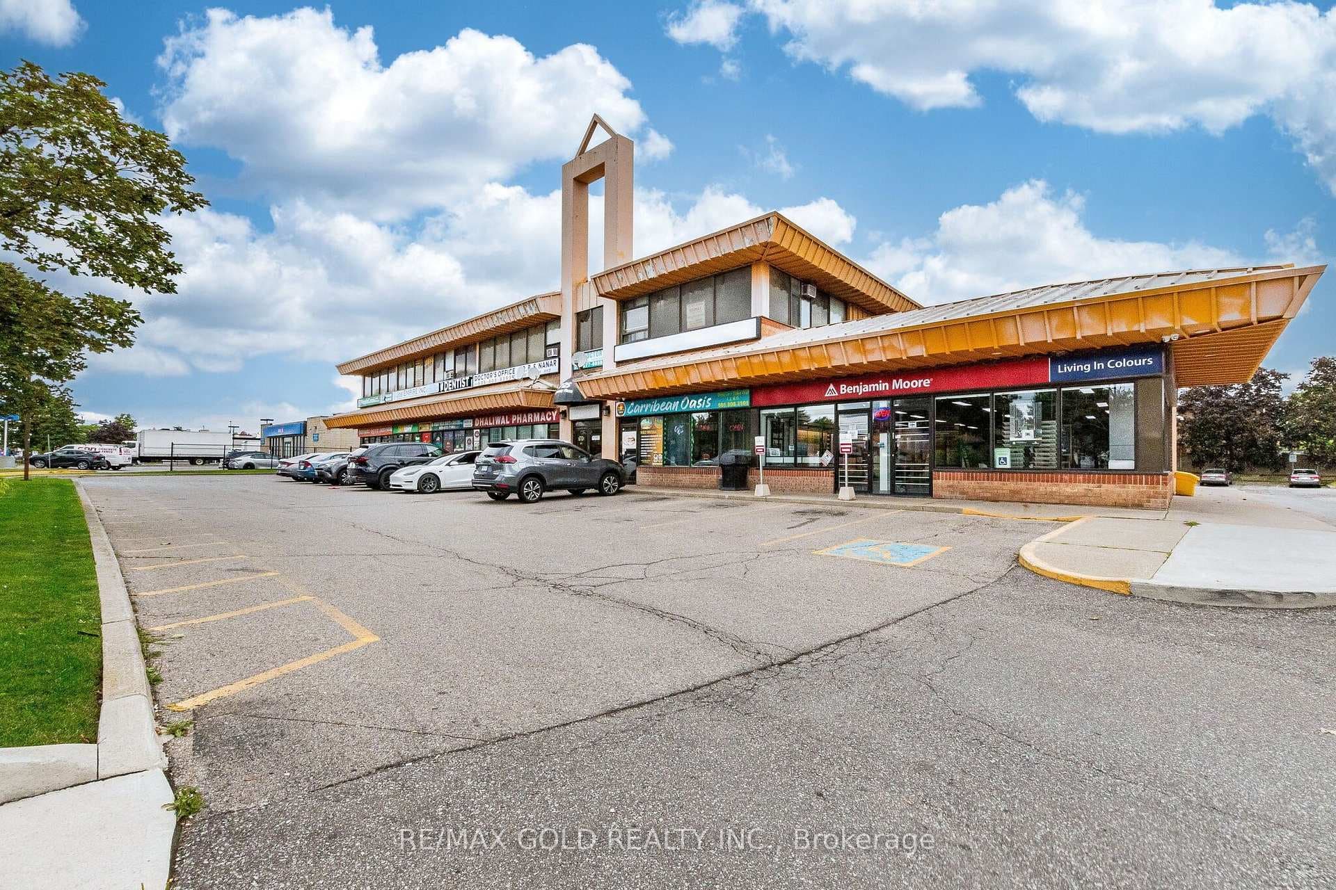 7125 Goreway Dr Drive Unit 105
