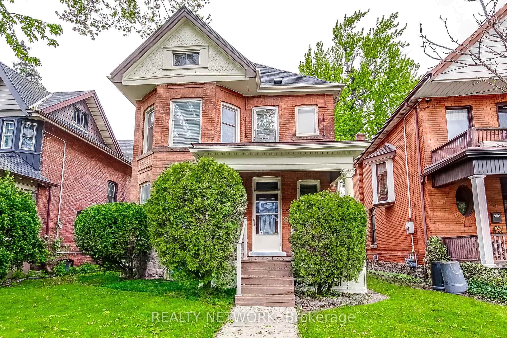 18 Fairleigh Crescent