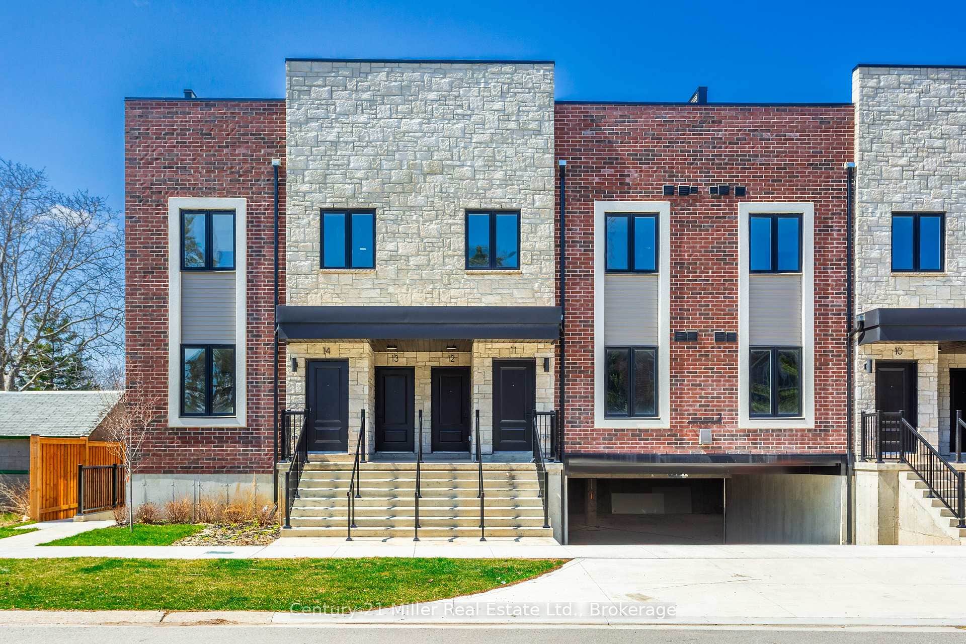 2 Slessor Boulevard Unit 12