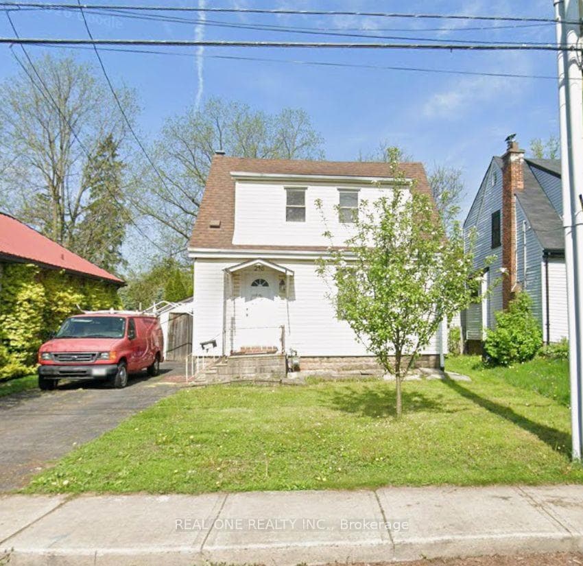 246 Bowman Street