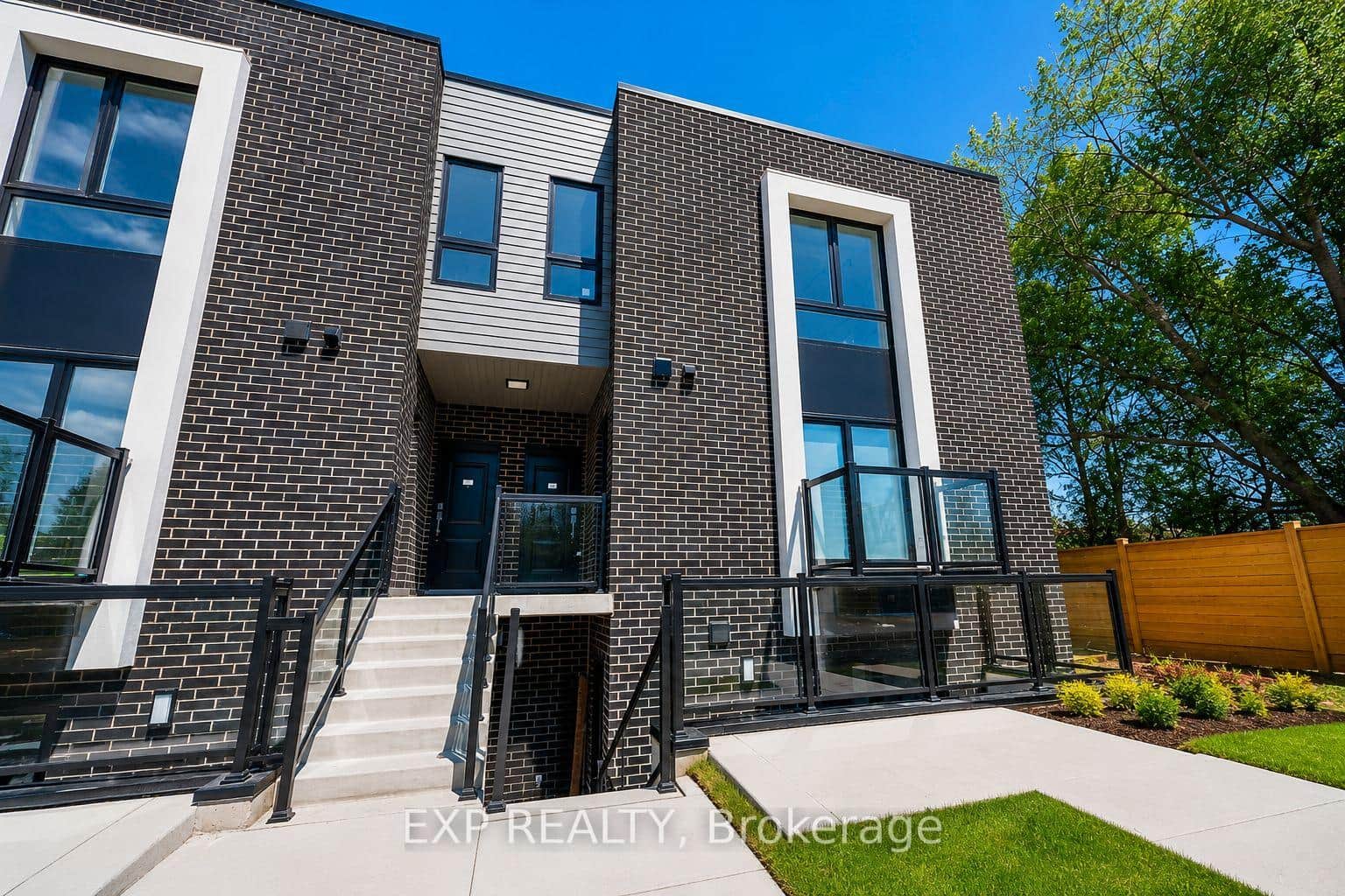 6065 MCLEOD Road Unit 206