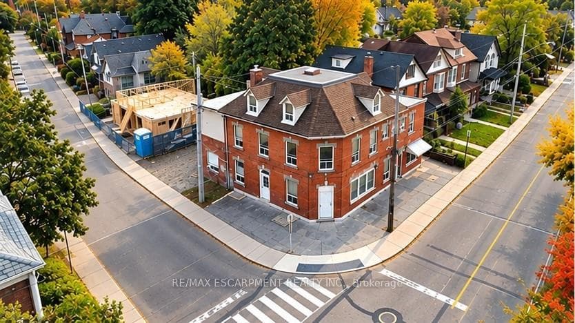 74 Locke Street