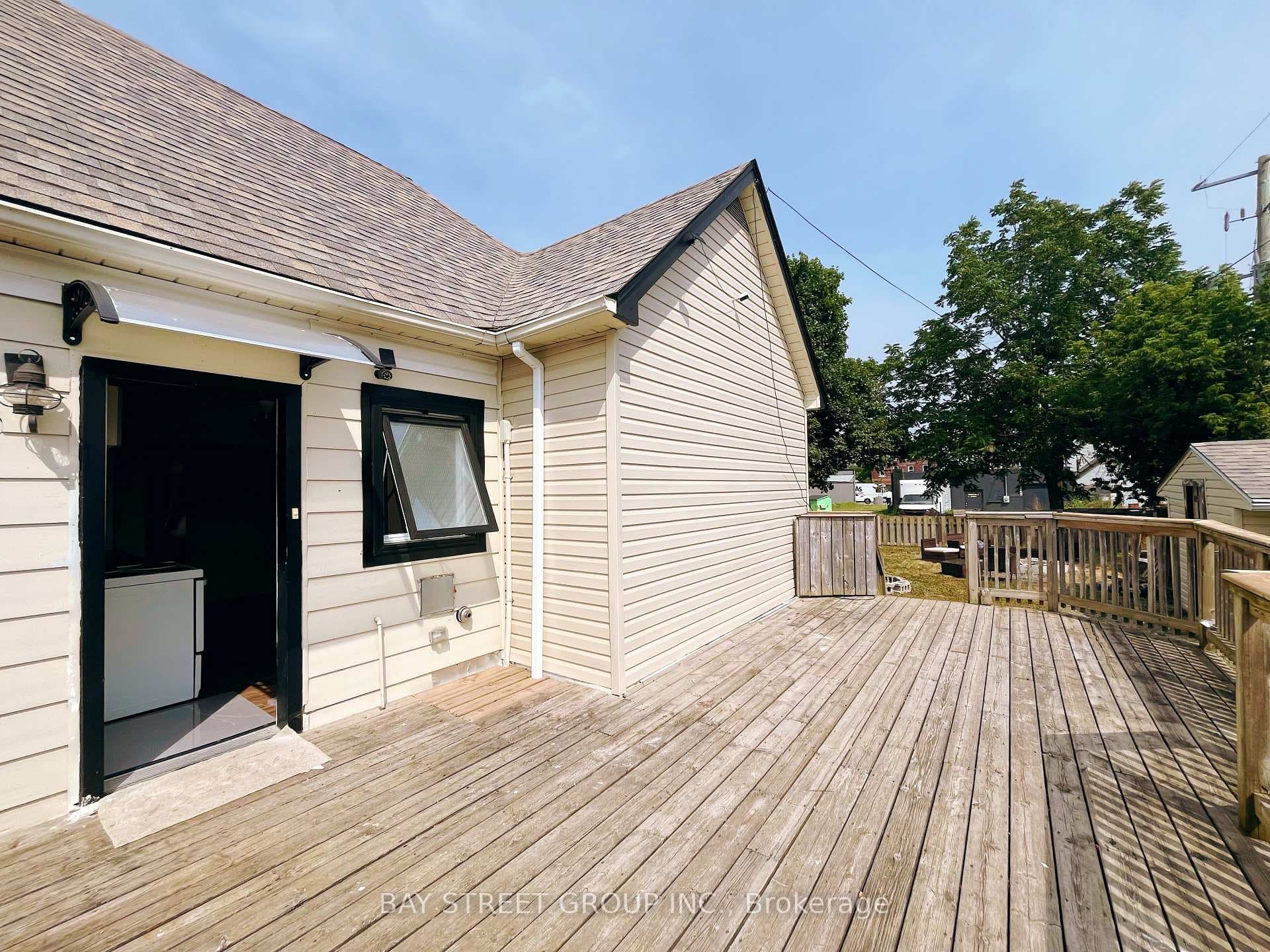 70 Courtwright Street Unit Back