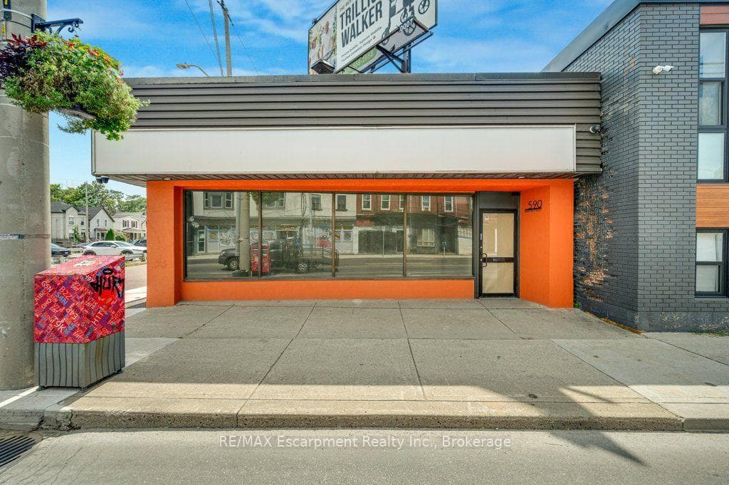 590 Barton Street