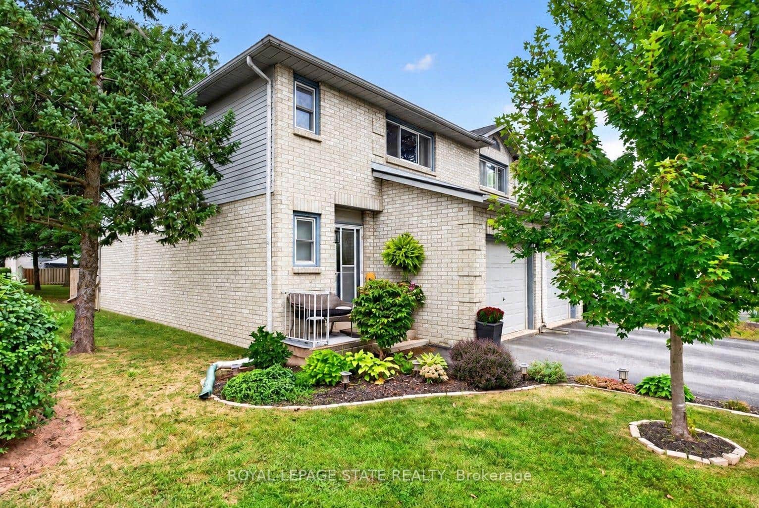 2 Royalwood Court Unit 20