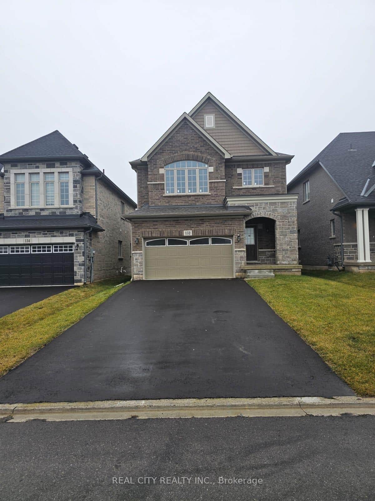 132 Sunset Way