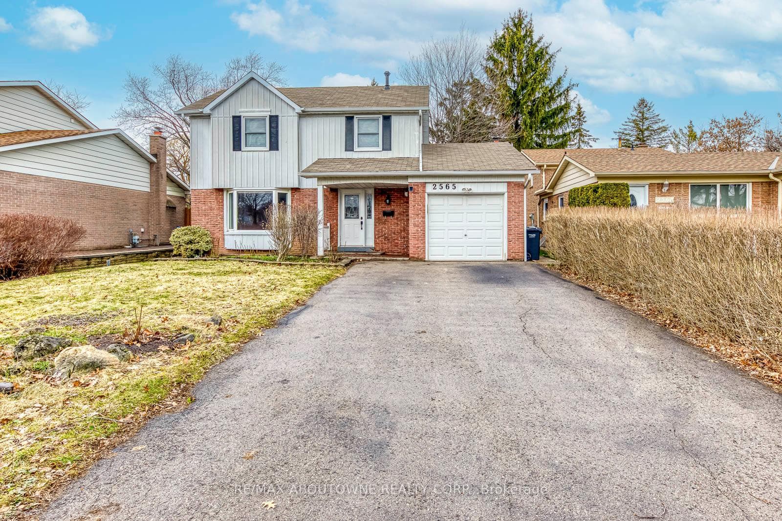 2565 Windjammer Road