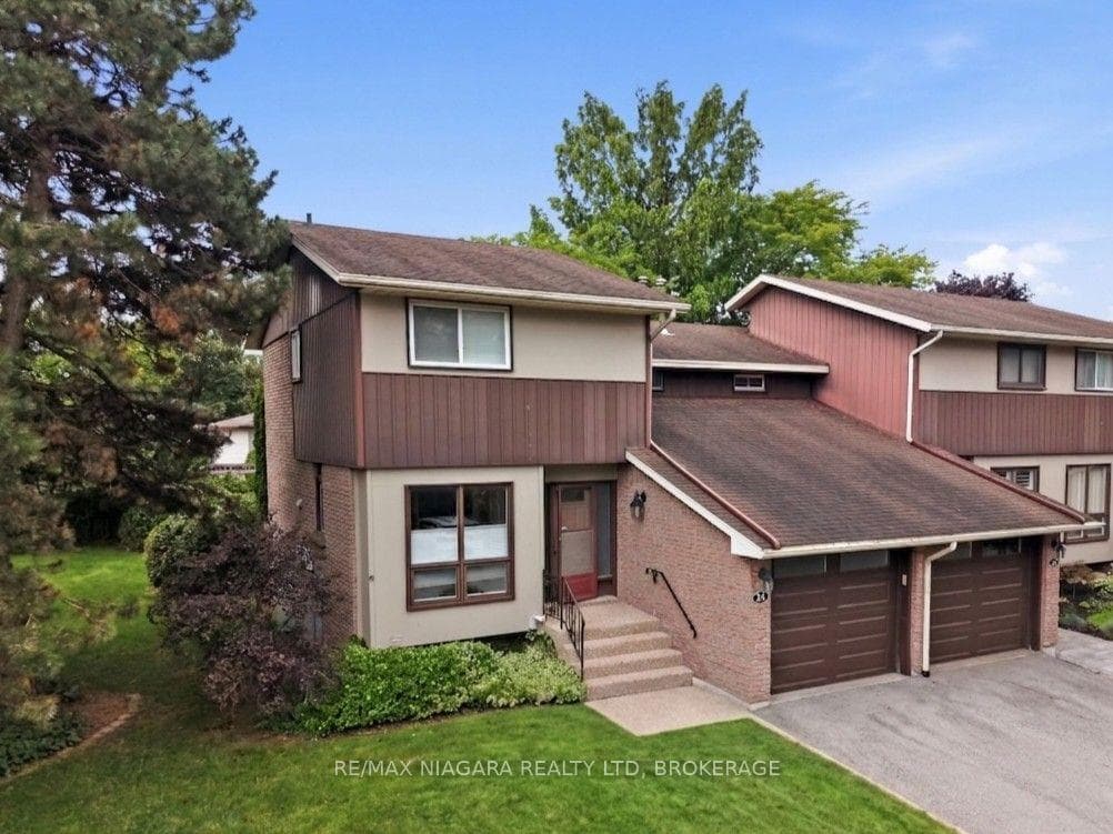 122 Lakeshore Road Unit 24