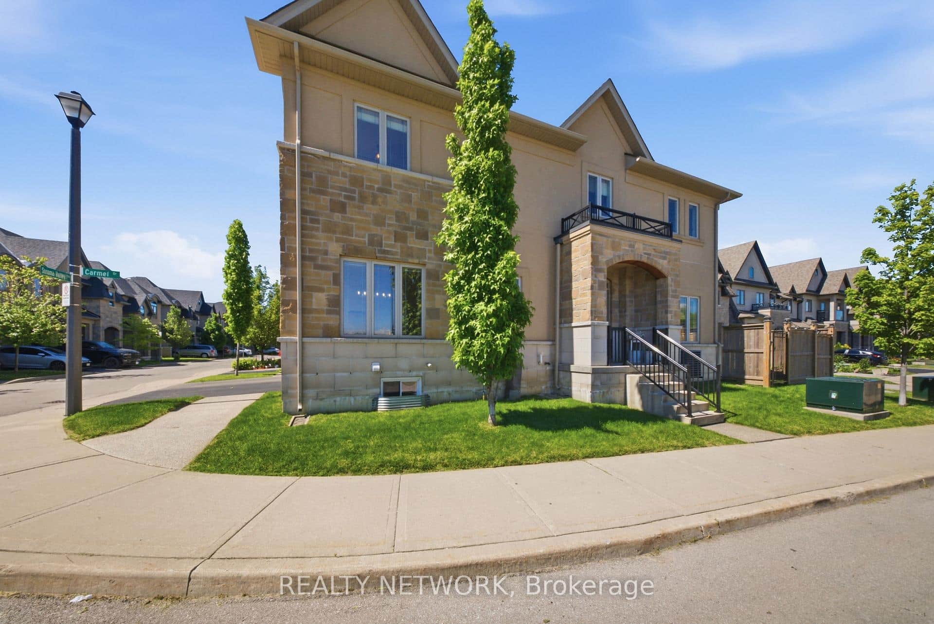 104 Sonoma Valley Crescent
