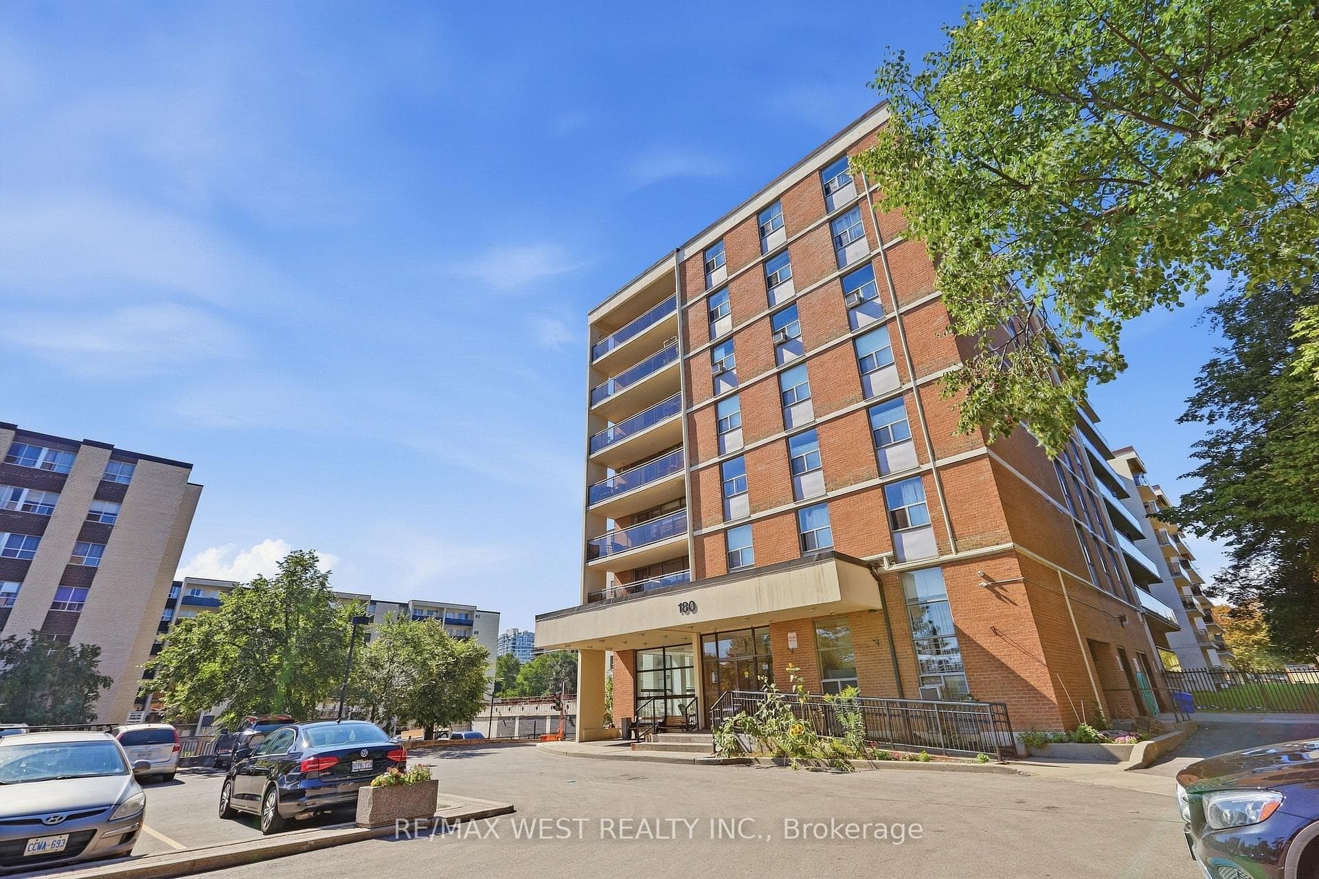 180 Dudley Avenue Unit 302