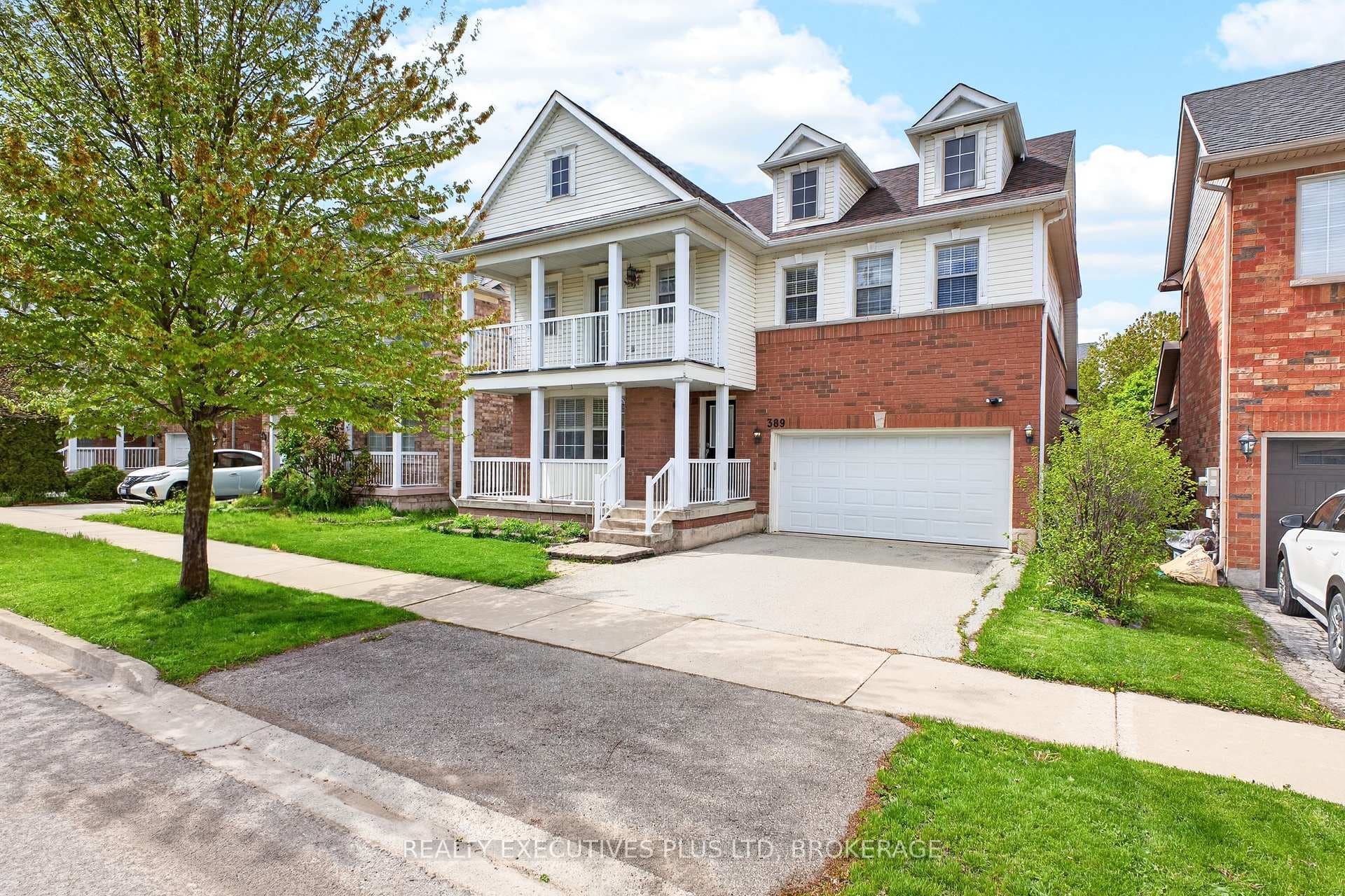 389 Wright Crescent