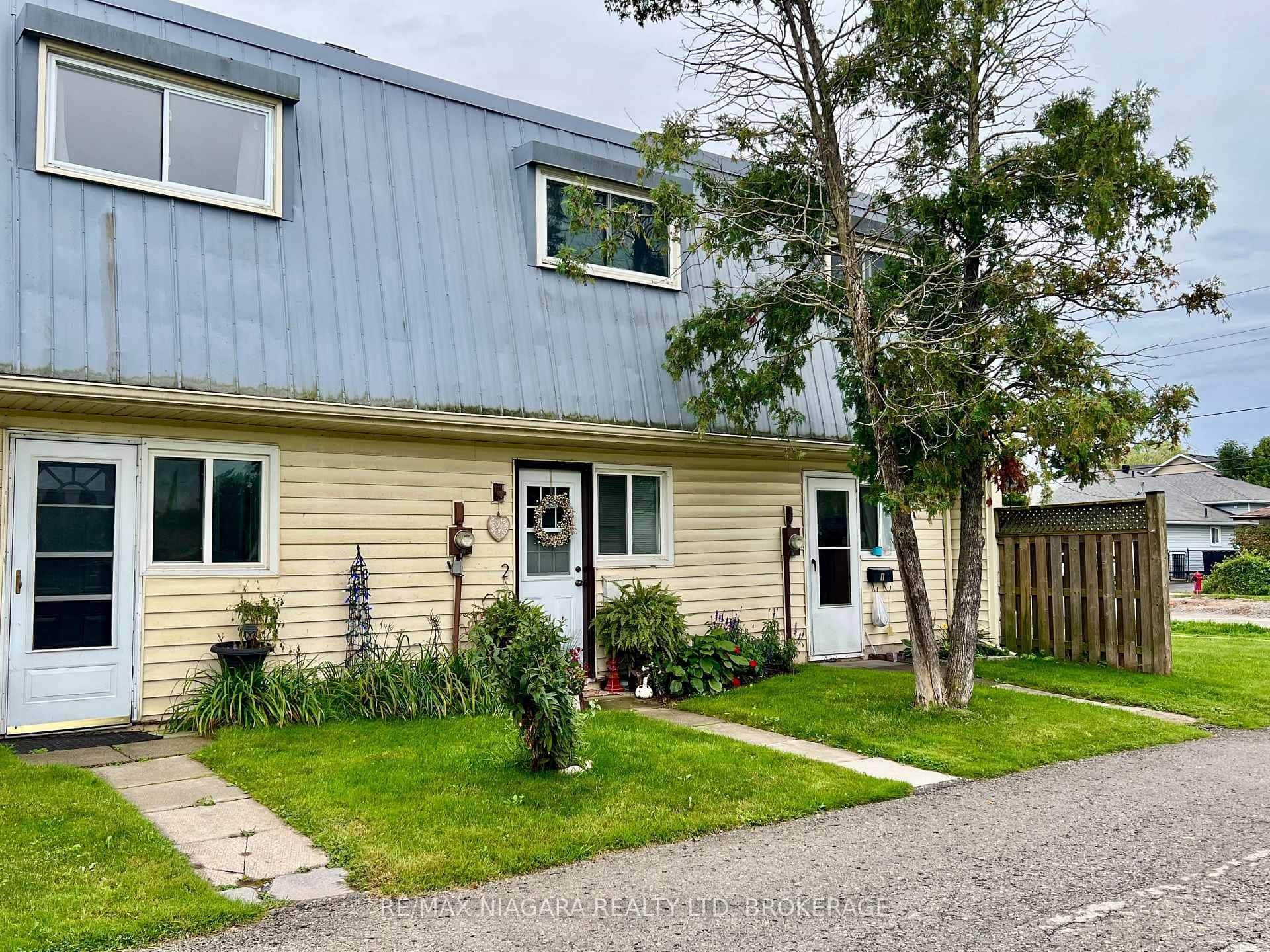 8646 Willoughby Drive Unit 2