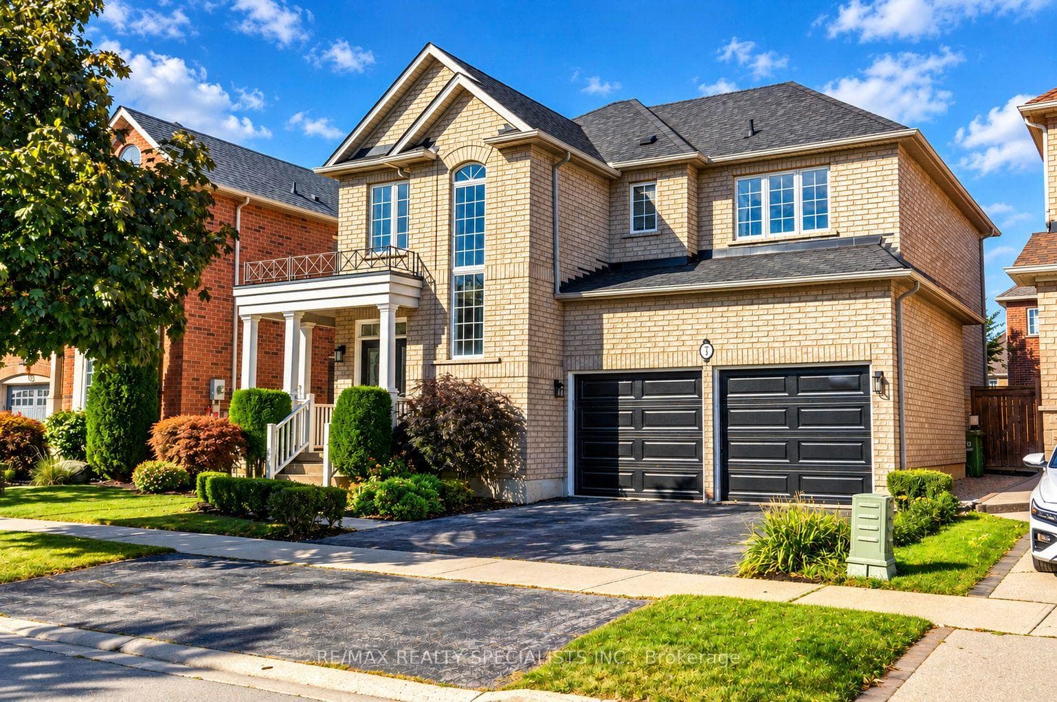 7 Kingspoint Circle