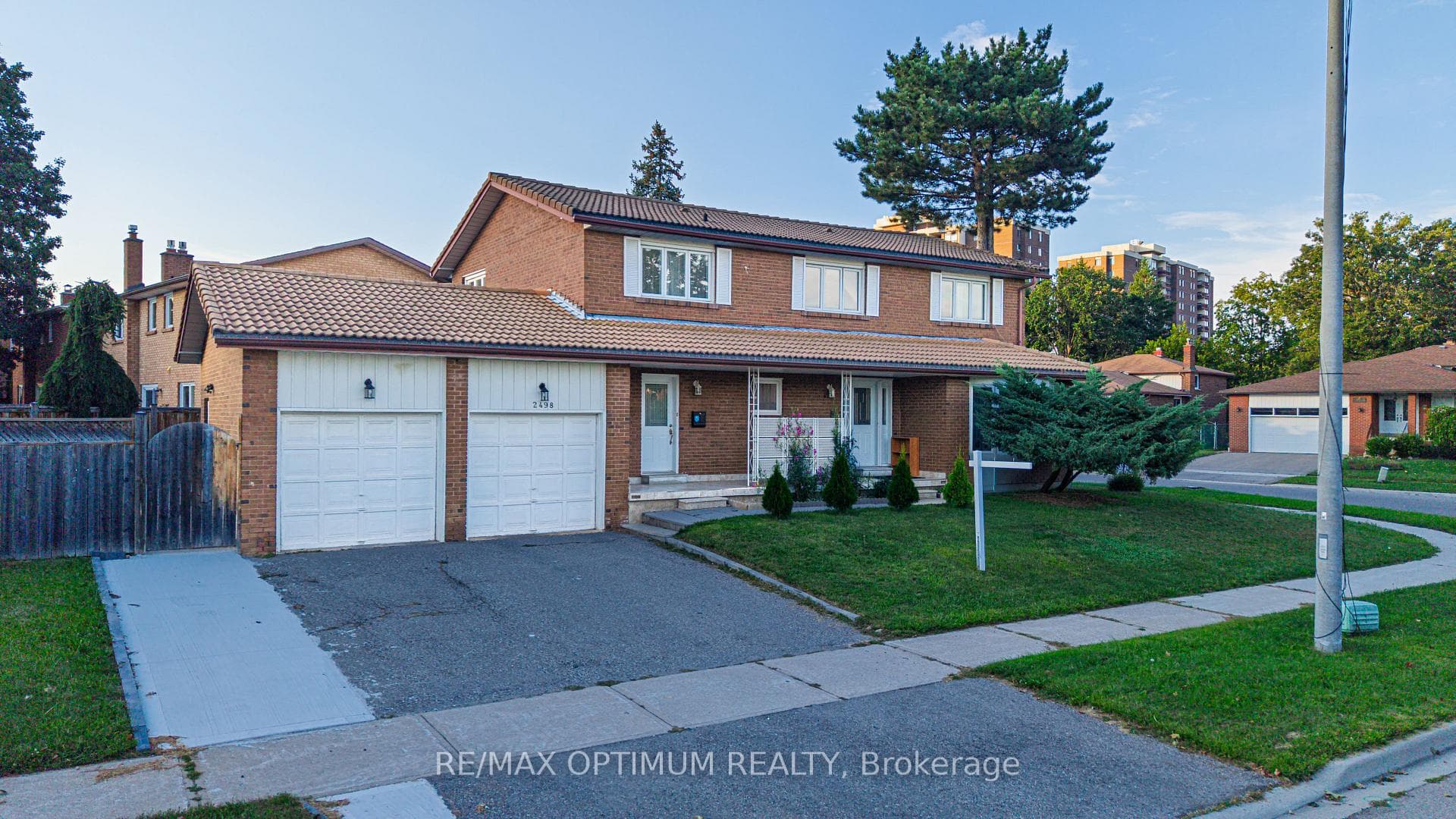 2498 Privet Crescent