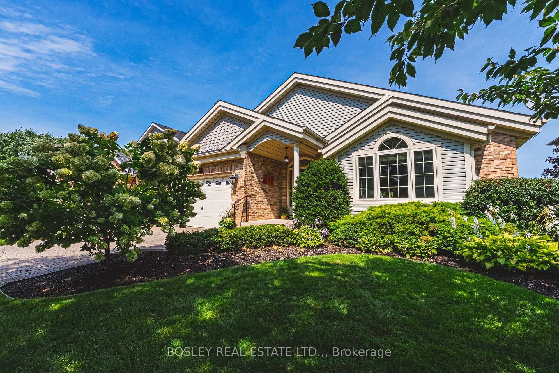 4011 AZALEA Crescent