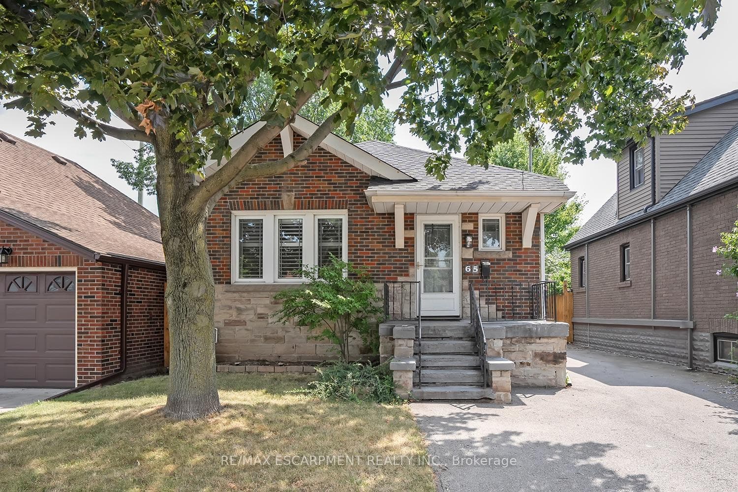 65 Kenilworth Avenue