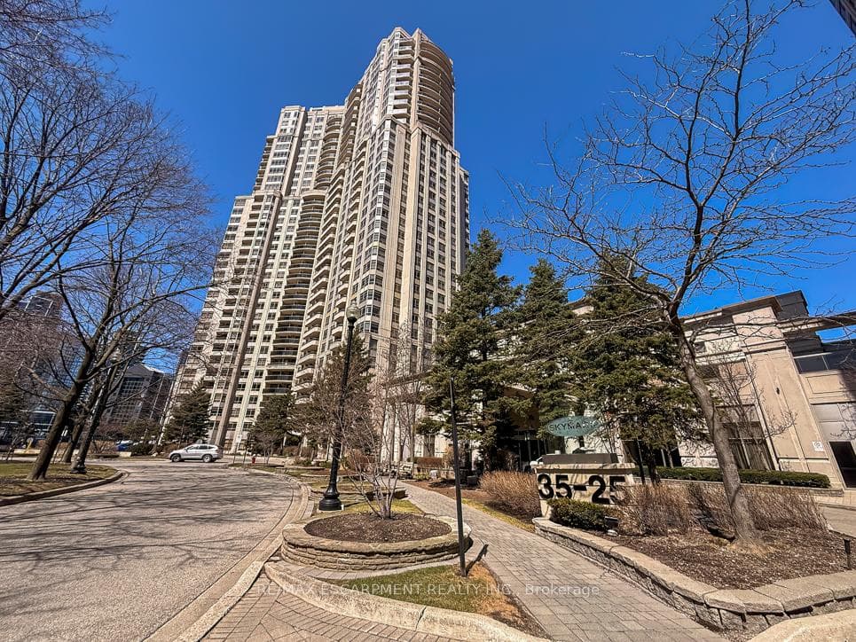 35 Kingsbridge Garden Circle Unit 2706