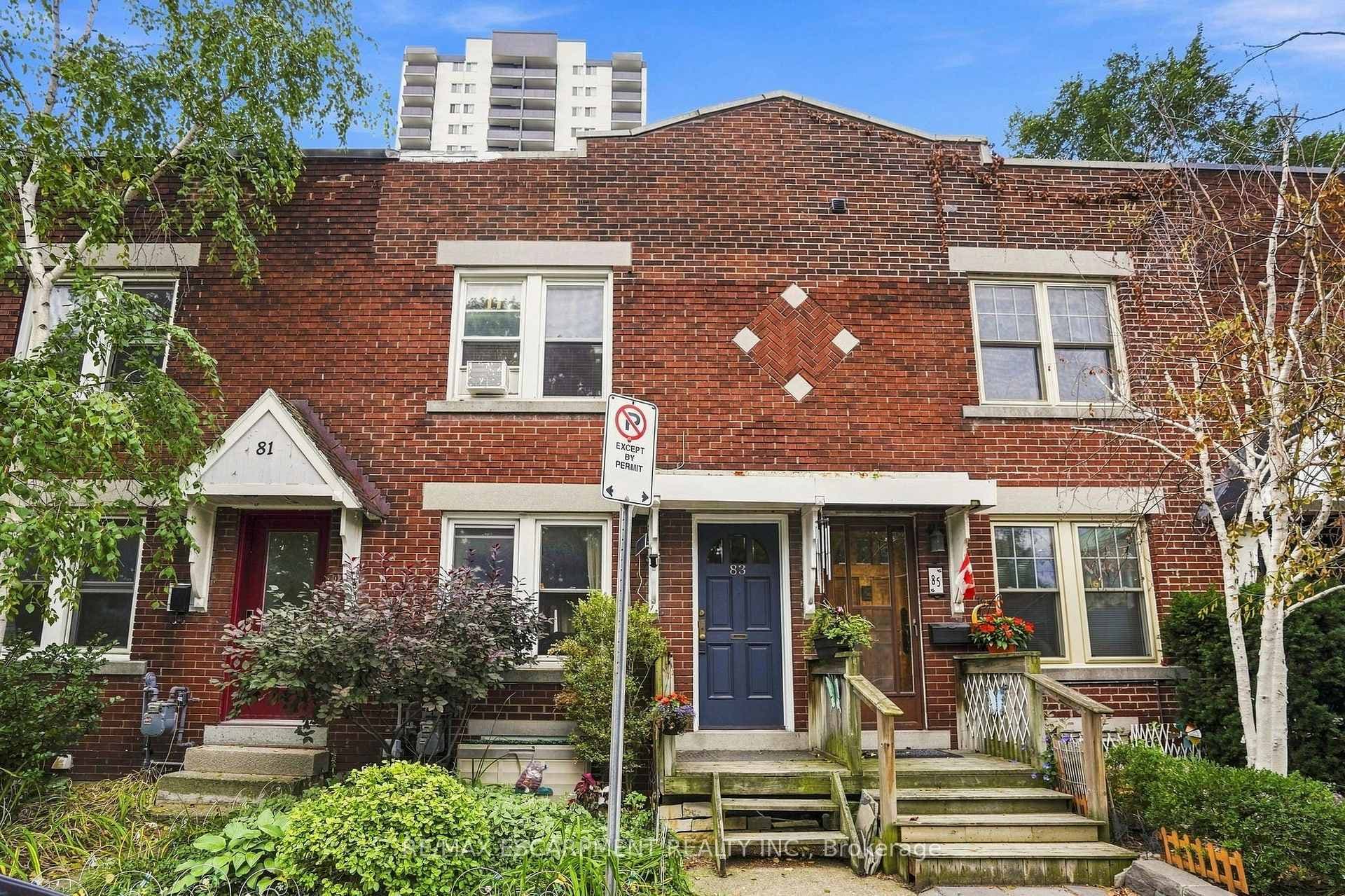 83 NAPIER Street
