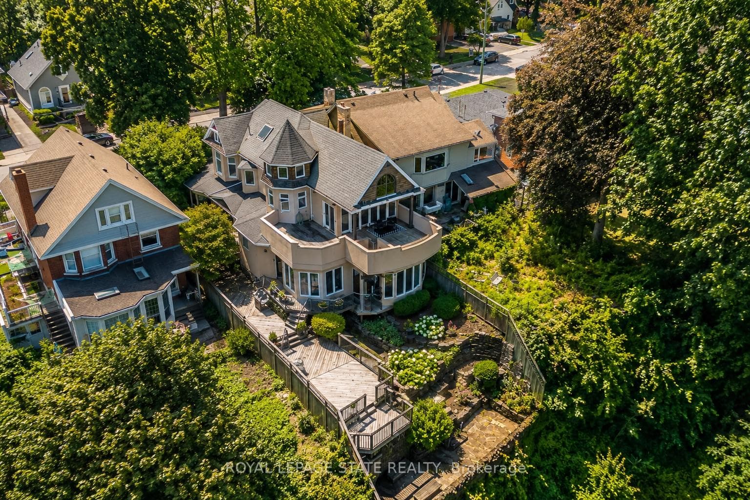 91 Mountain Park Avenue