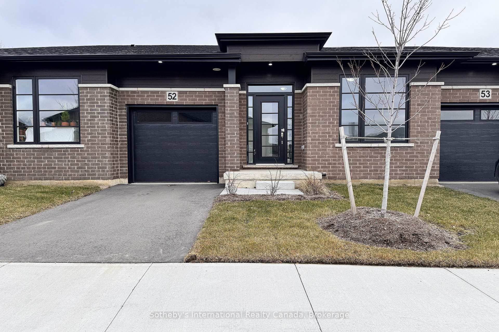 550 Grey Street Unit 52