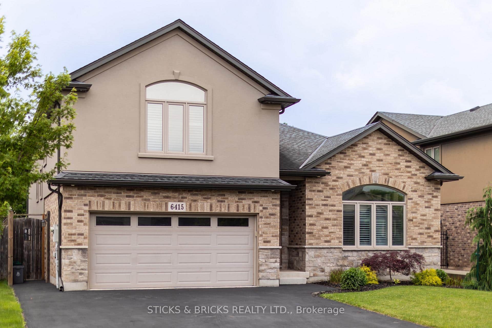6415 Christopher Crescent