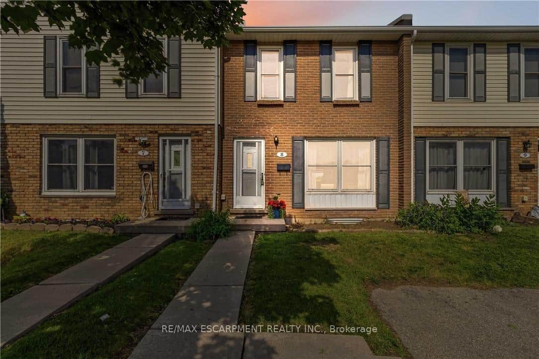 596 Grey Street Unit 8