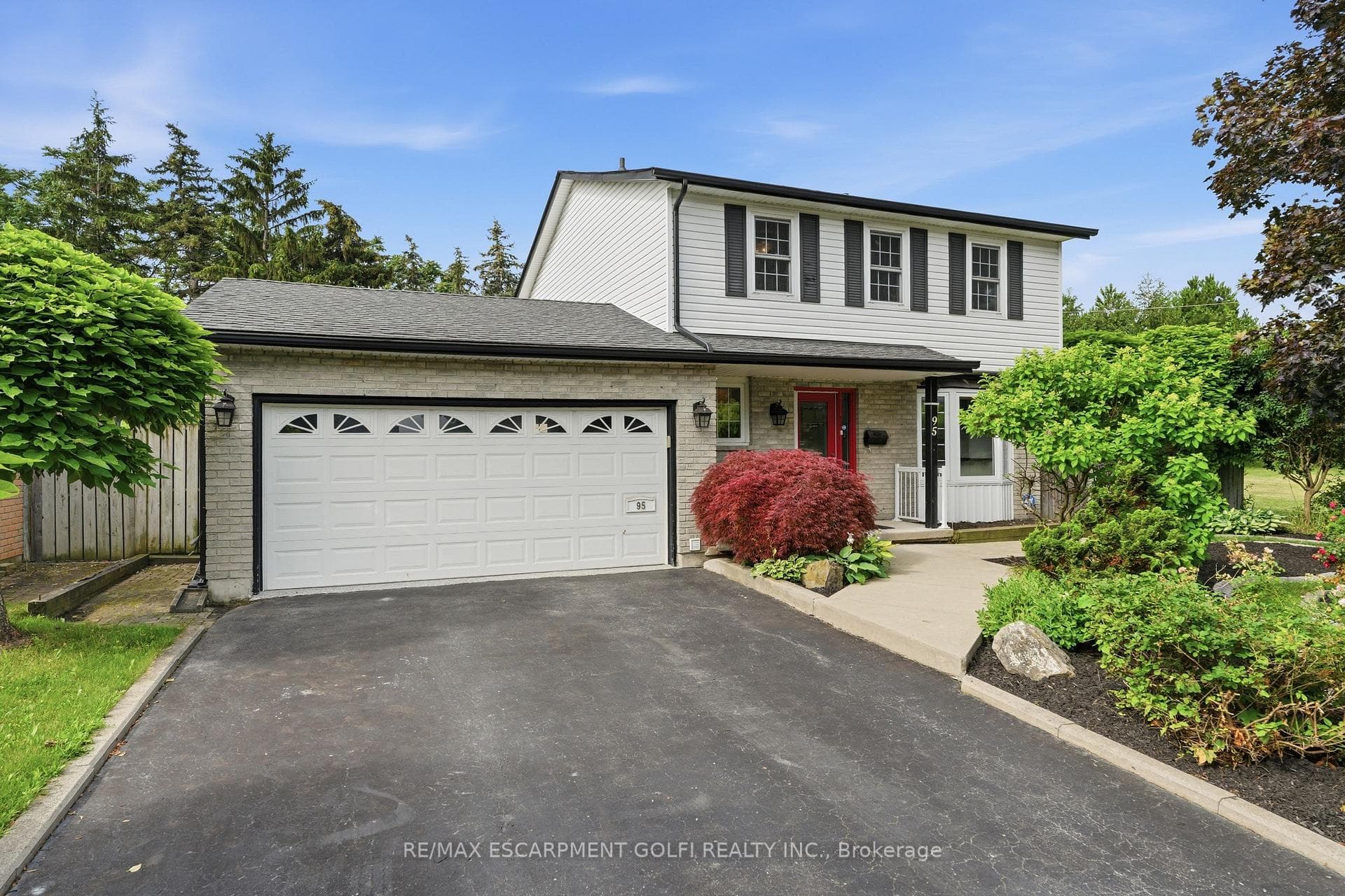 95 Birchpark Drive