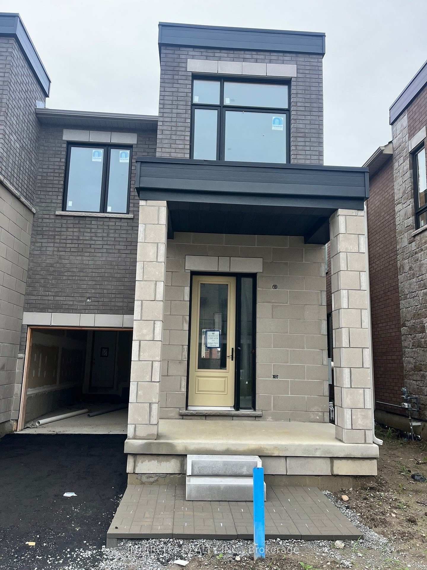 107 Robert Eaton Avenue Unit (BLOCK 224 UNIT 4)