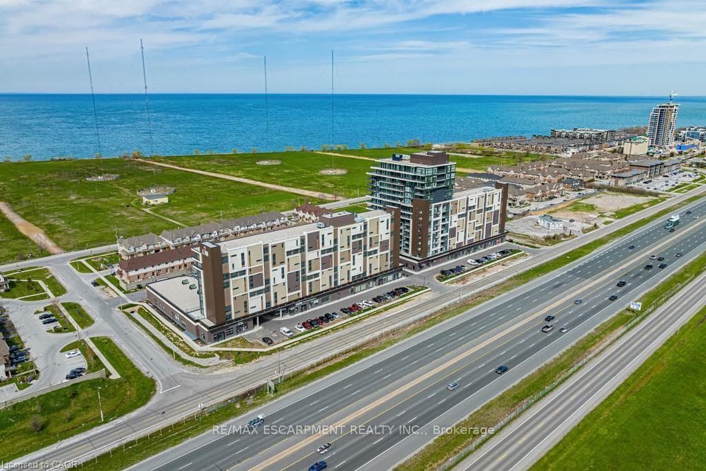 550 North Service Road Unit 609