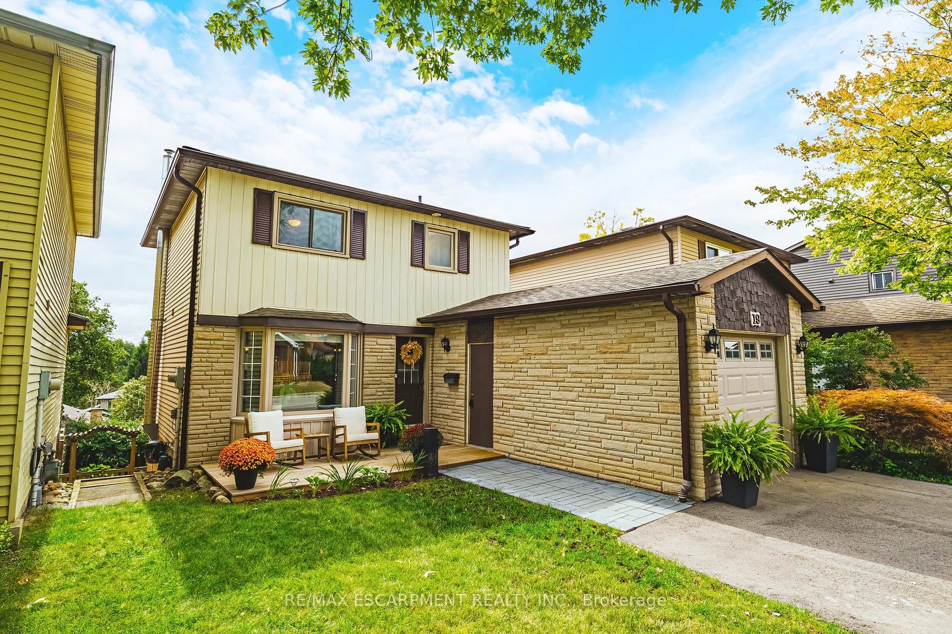 19 Hillsdale Court