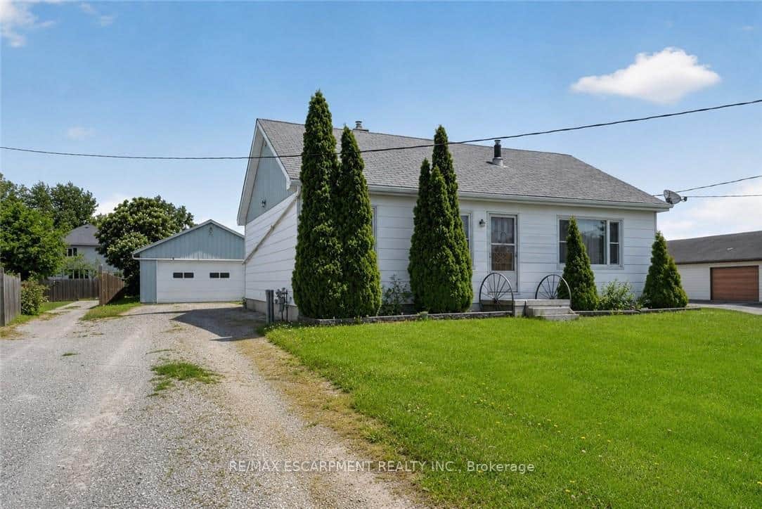 2883 South Grimsby Rd 10 N/A