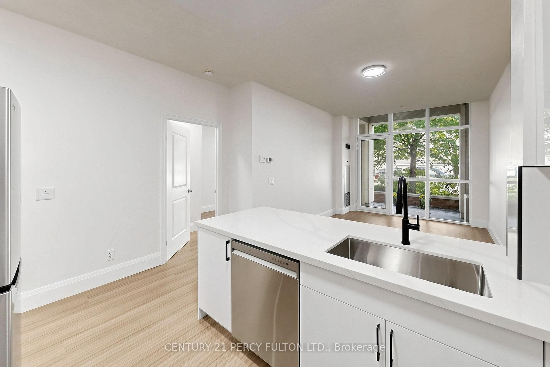 57 Upper Duke Crescent Unit 102