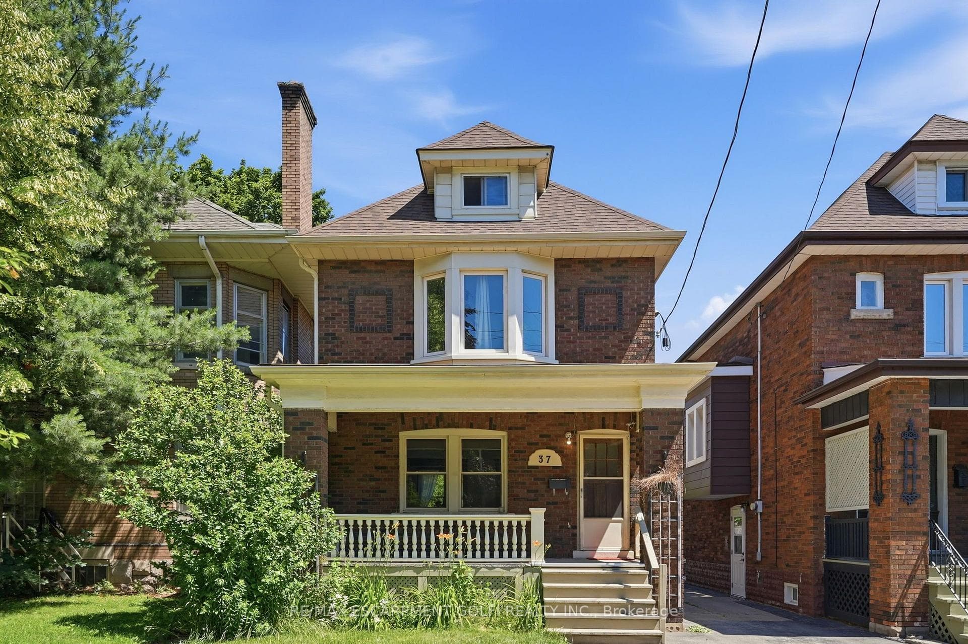 37 Maplewood Avenue
