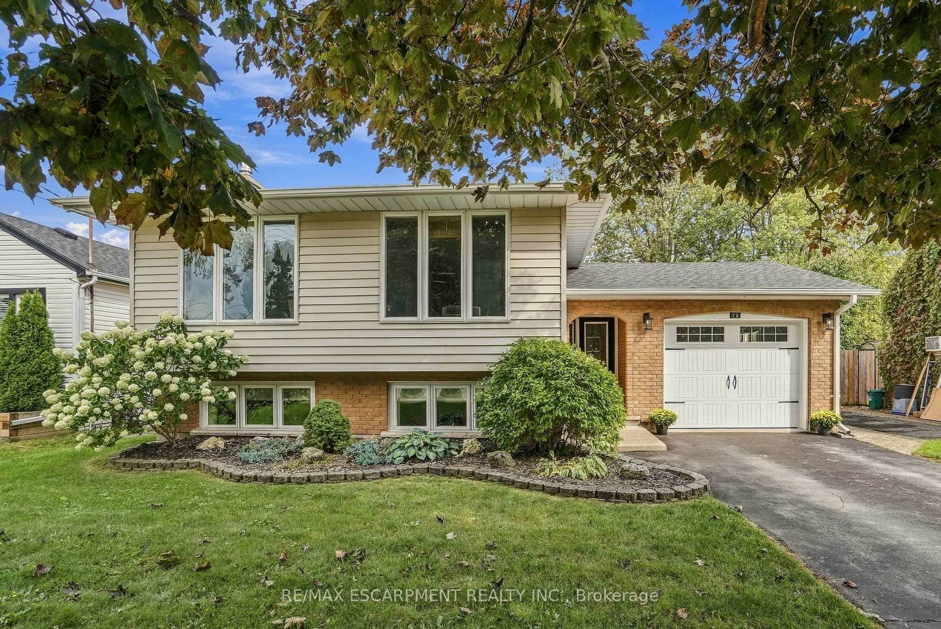 39 Rosemount Avenue