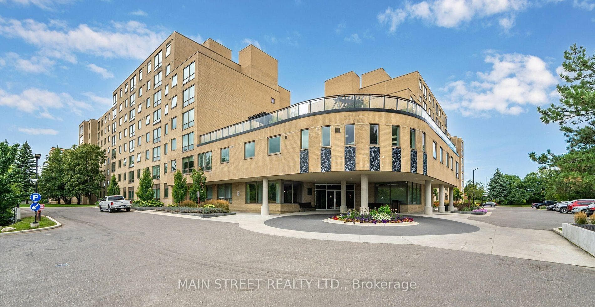326 Major Mackenzie Drive Unit 314