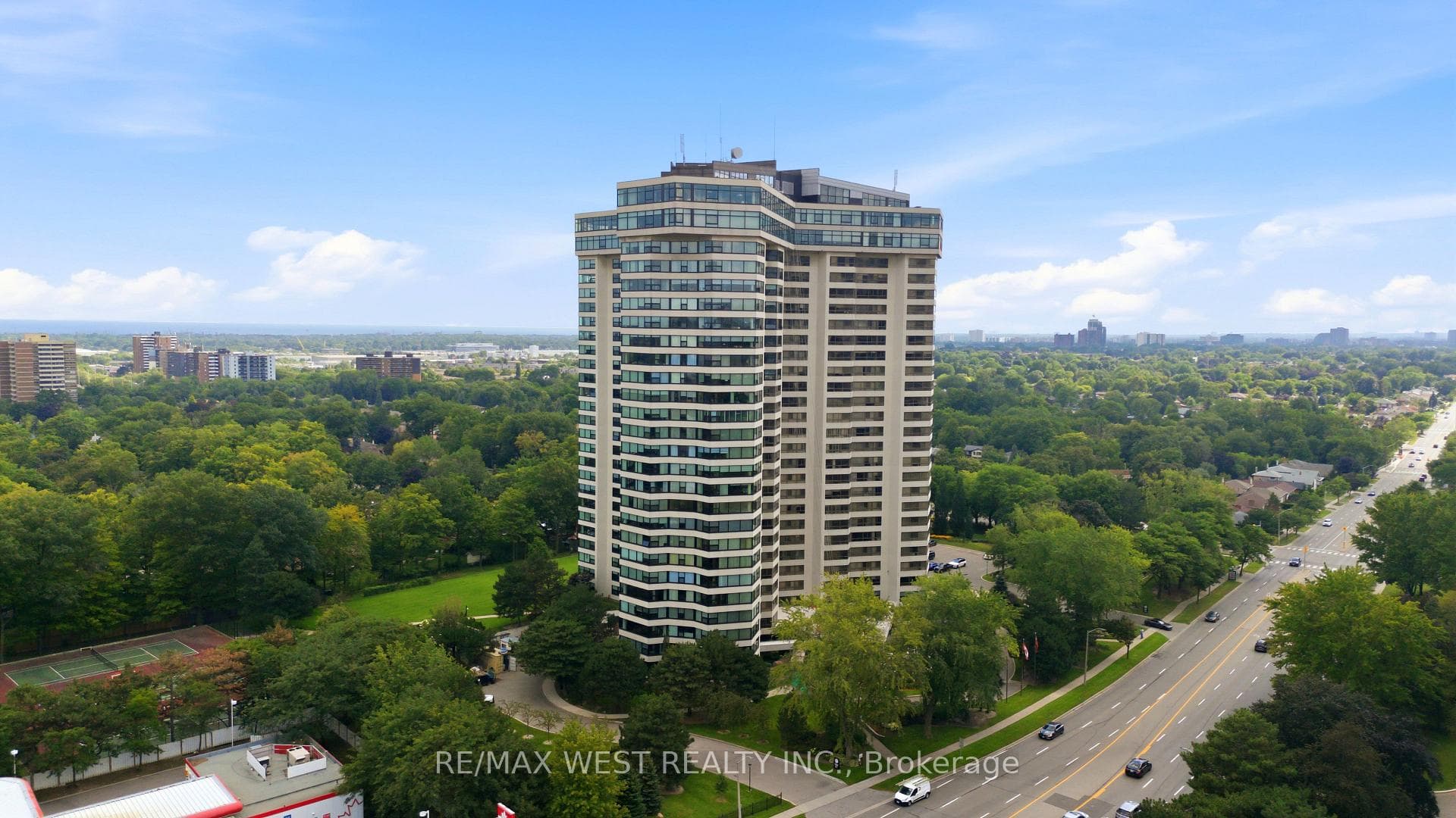 1300 Bloor Street Unit 504