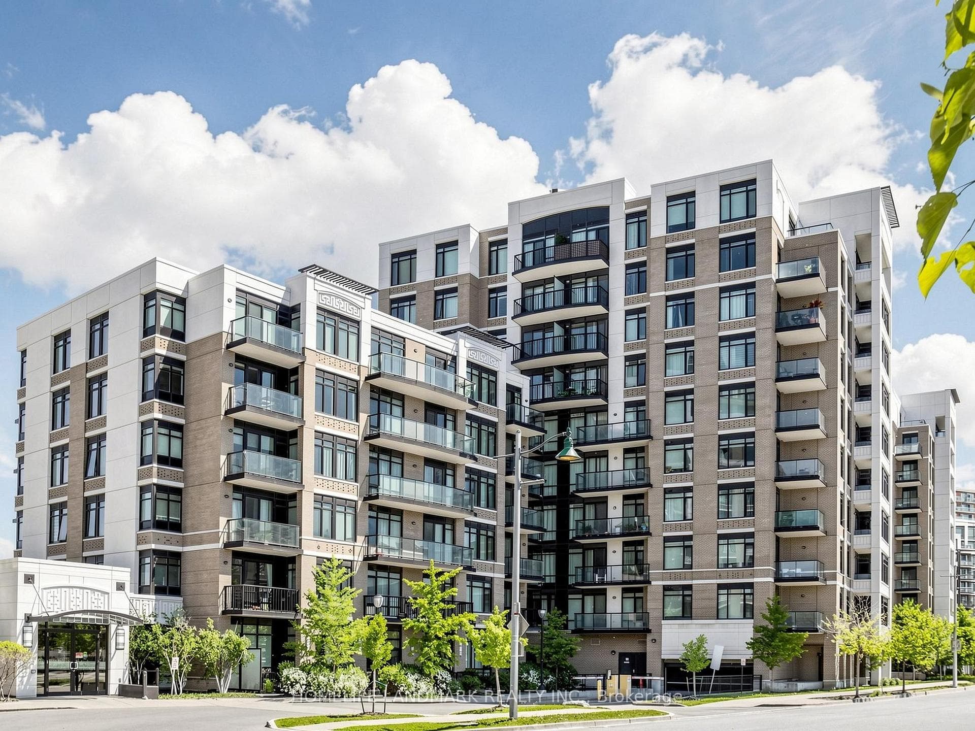 131 Upper Duke Crescent Unit 513